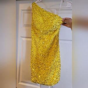 Yellow One Shoulder Sequin Backless Dress